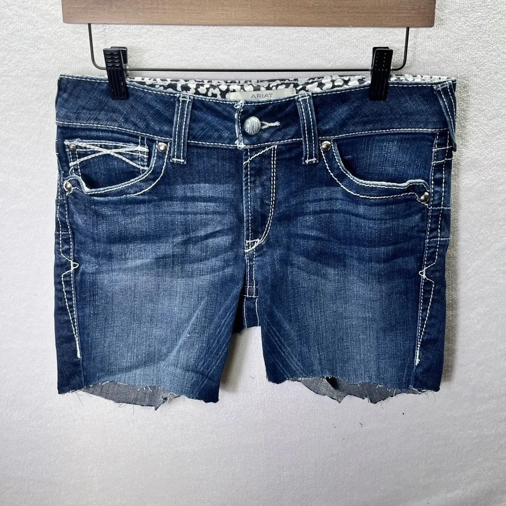 Ariat REAL denim Cut off Denim Jean Shorts Jorts‎ Womens 29 Cute Comfy 2323